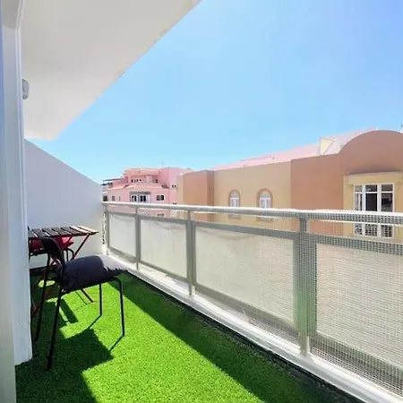 Blue Wave Apartment *